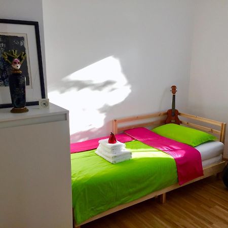Cozy Danube Room - 15 Mins To Downtown Wiedeń Zewnętrze zdjęcie