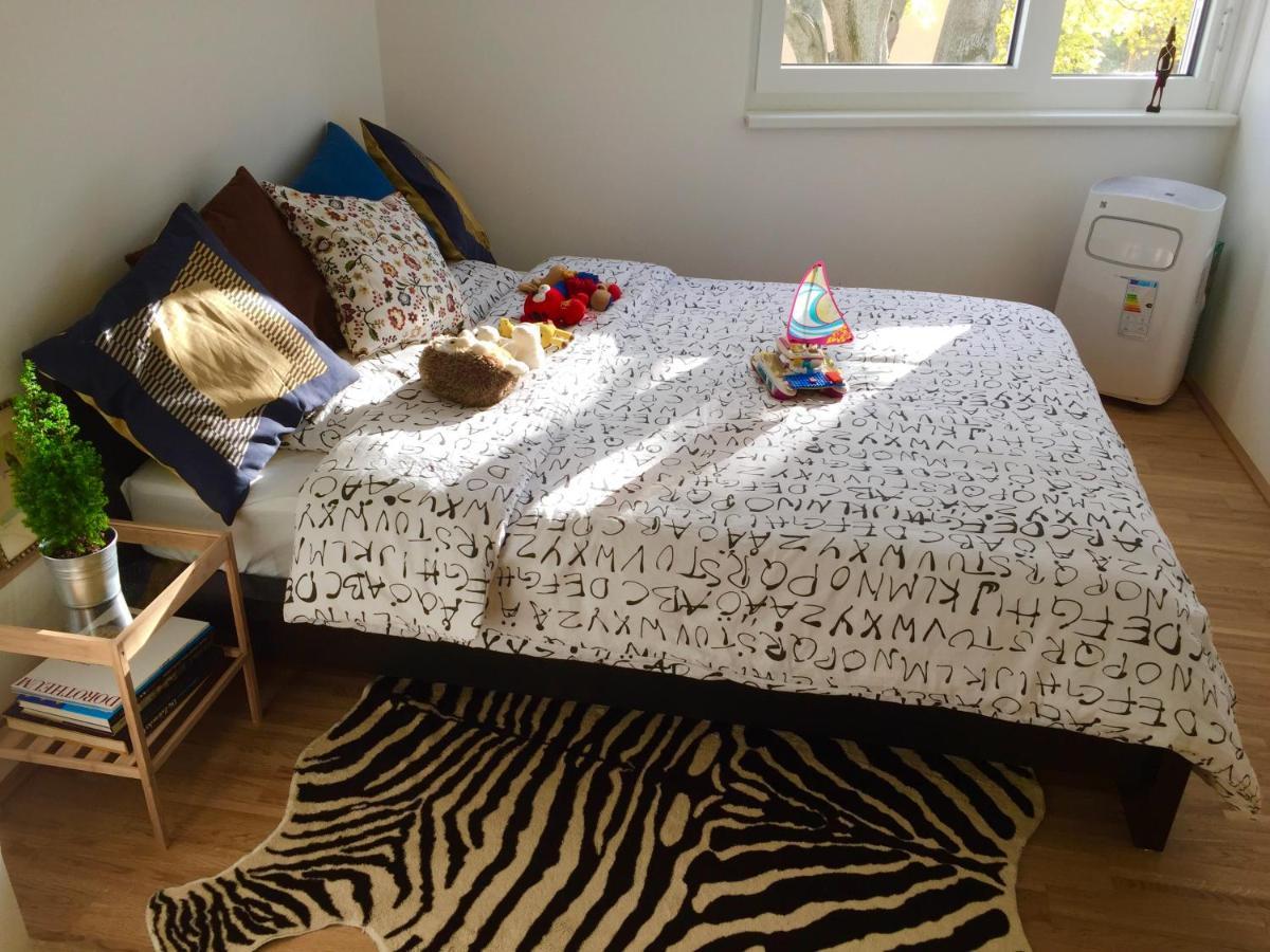 Cozy Danube Room - 15 Mins To Downtown Wiedeń Zewnętrze zdjęcie